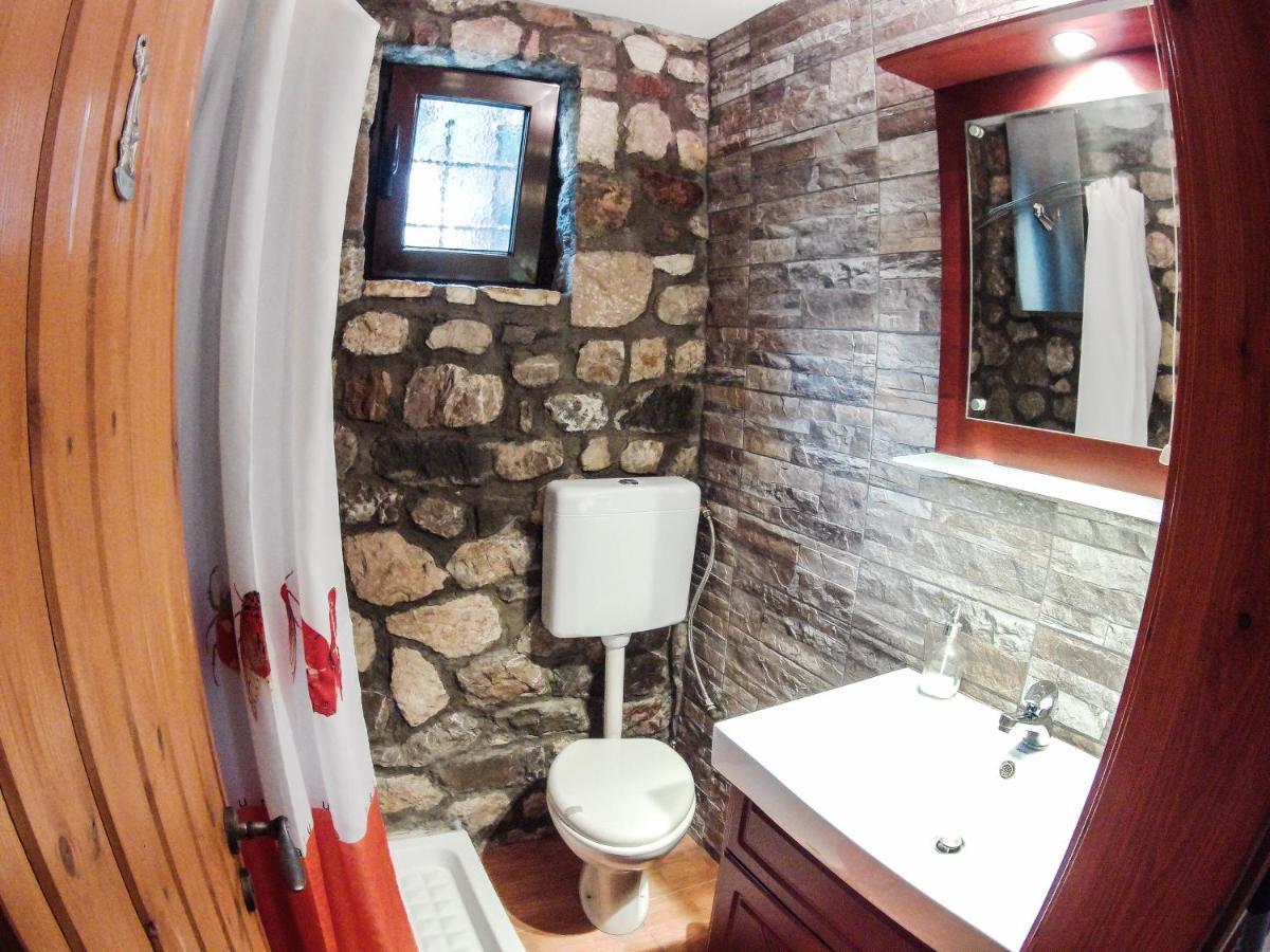 Вилла Patras Stonehouse With Large Yard - Πέτρινο Σπίτι Με Αυλή Paralia  Экстерьер фото